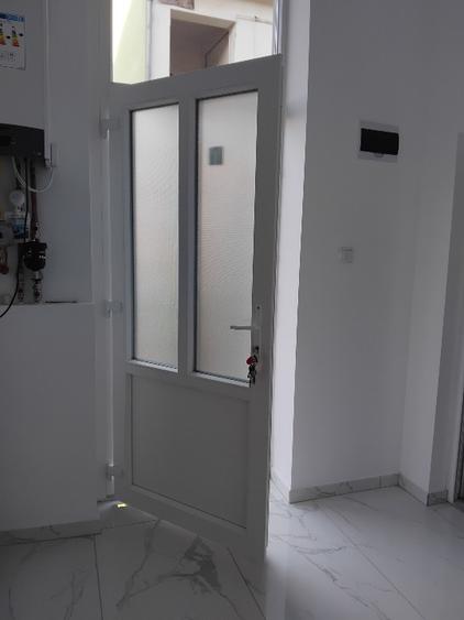  Spațiu Birouri/Cabinet / B-dul Revoluției | Etaj 1 | Parcare inclusa - 2