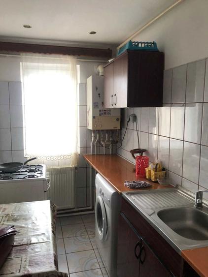De vanzare Apartament 3 camere in cetru - 1