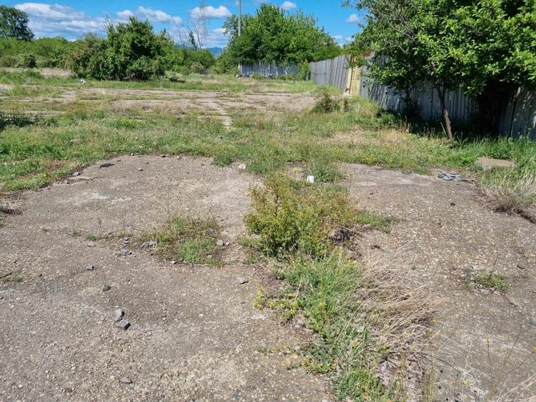 Teren intravilan 129.600 mp in Focsani, strada Milcov -Valcele Remat - 1