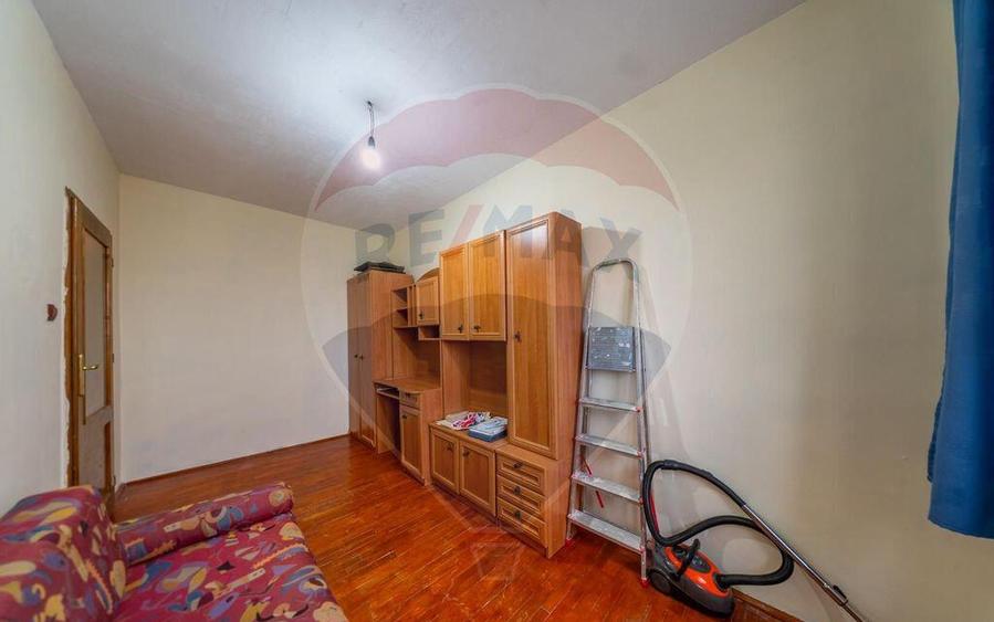 Apartament de vanzare 3 camere Chisineu Cris - 14