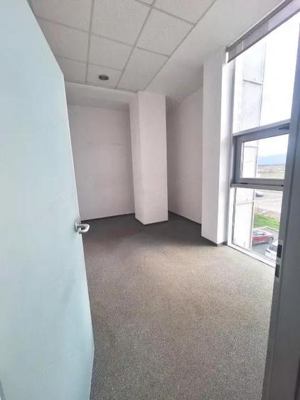 De inchiriat spatiu comercial zona Shopping City - 1