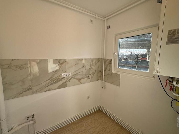 Garsoniera de vanzare complet renovata - 2