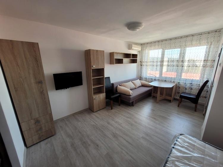 2 Minute Metrou 1 Decembrie Garsoniera 30MP - 2