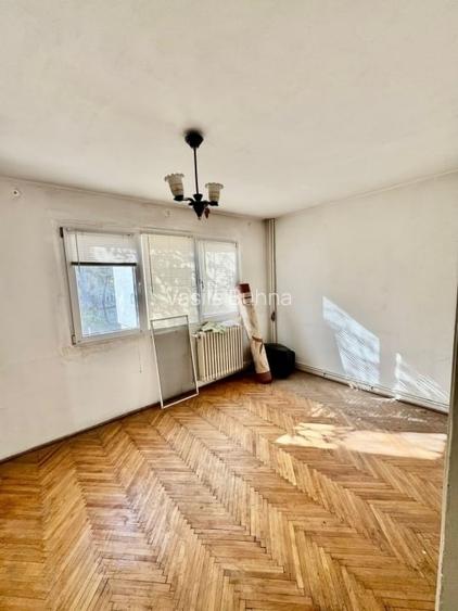 PODU ROS - SCOALA TITU MAIORESCU - 3 CAMERE DE 69MP - ETAJ 2 DIN 4 - FARA RISC!