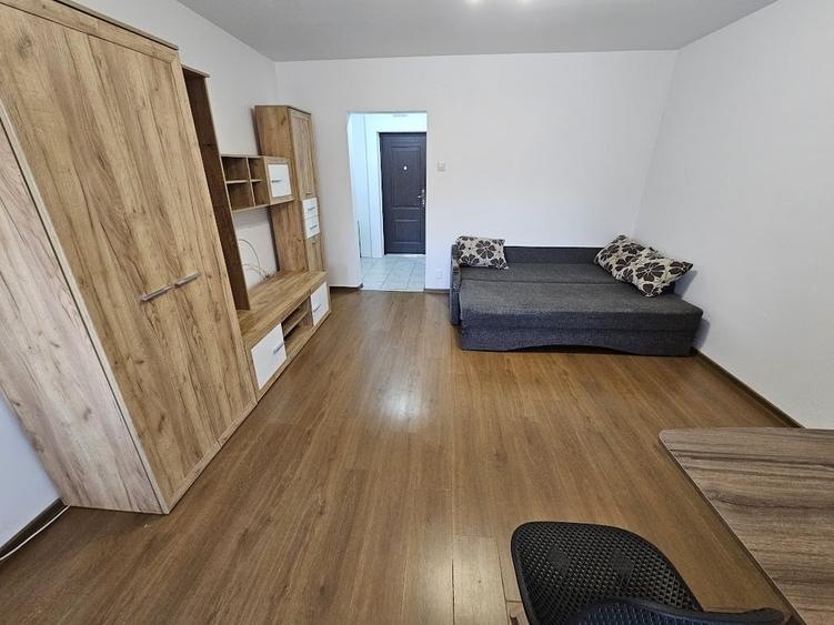 Drumul Taberei, Favorit - 10