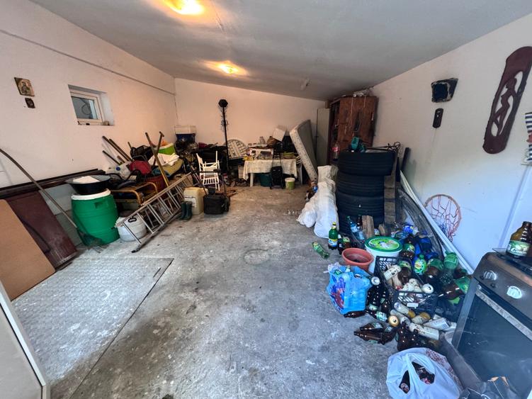 Casa deosebita sector 4 P+1+M. 6 cam.Util 418mp. Teren 1638mp - 16