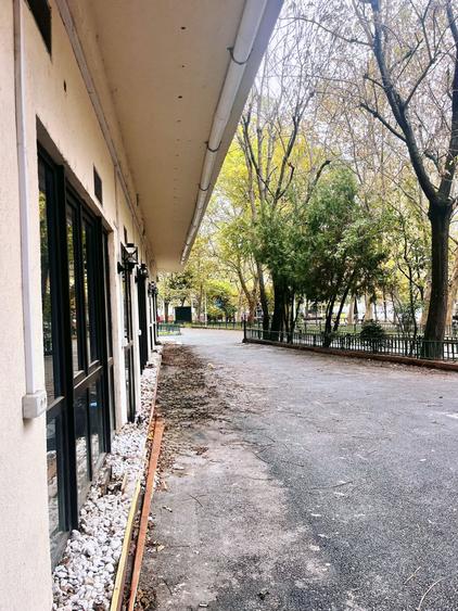 Spatiu comercial de inchiriat/ intersectia Obor - 2