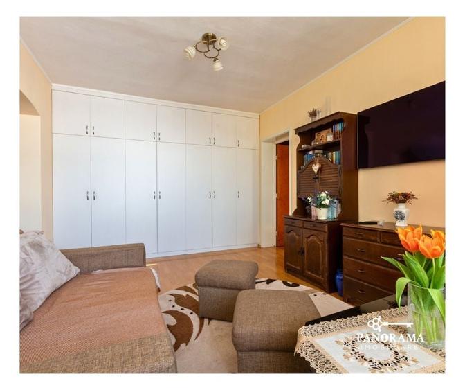 Apartament cu 3 camere de vanzare - 3