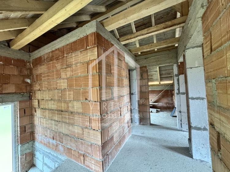 Trei imobile cu teren de 1180mp, 2 casa noi, pivnita,  Sura mare - 14