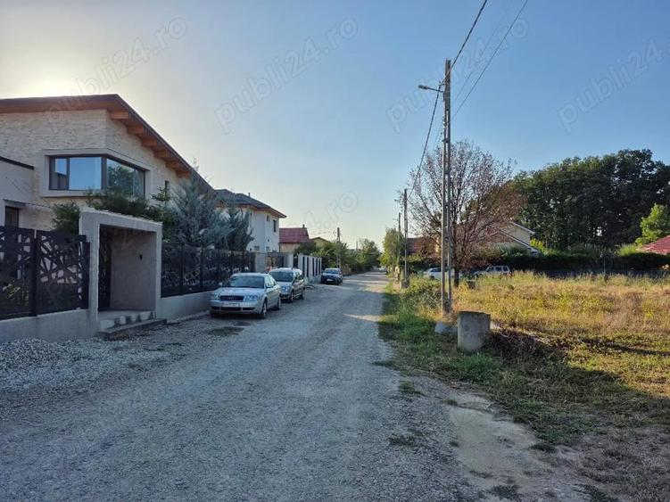Teren de 970 mp, în Corbeanca