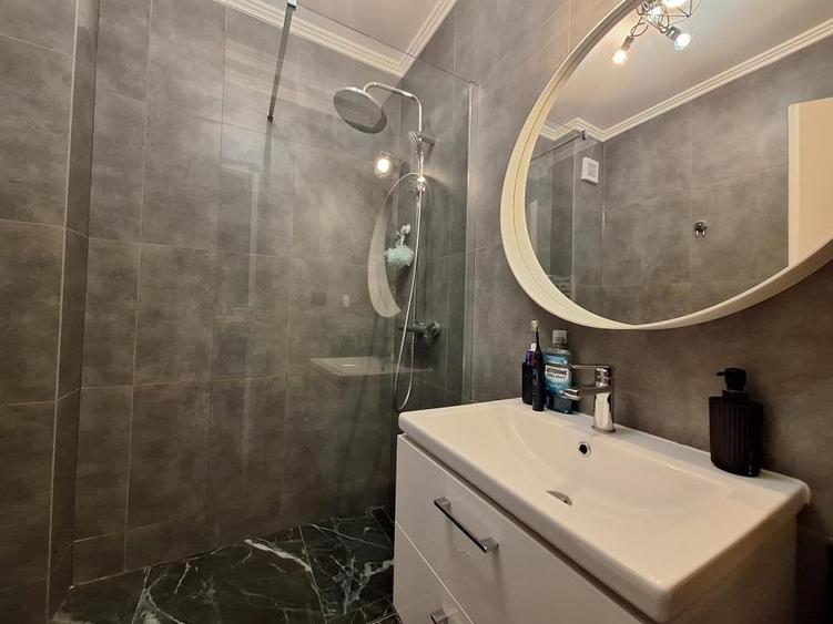 Apartament cu 3 camere, 2 bai, 2 balcoane, zona Terra - 10