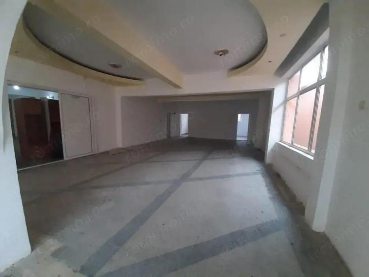 CLADIRE COMERCIALA SUB 300 EURO MP UTIL - 1