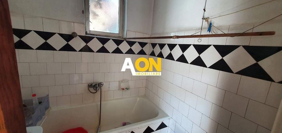 Casa cu 5 camere, 768 mp teren, Cetate - 8