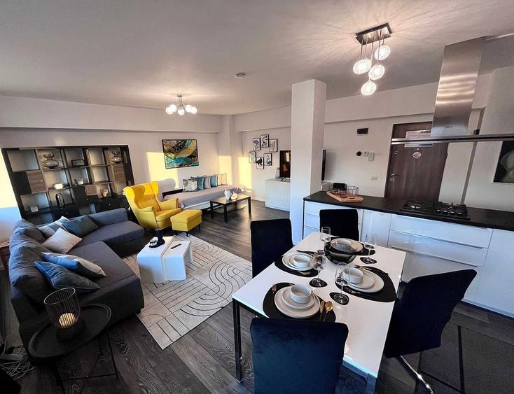 Apartament 2 Camere Ultracentral Spatios cu Vedere Superba - 4