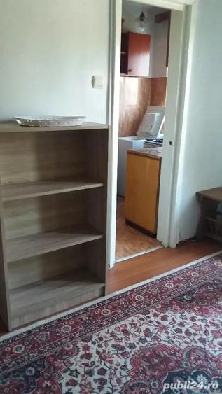 Inchiriez garsoniera zona Dacia-Sovata etaj 2 - 3