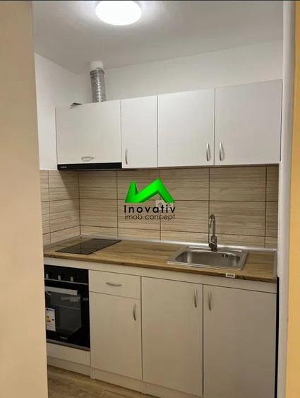Apartament cu 3 camere semidecomandat, mobilat în Țiglari
