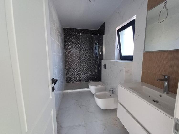 CASA 4 CAMERE, 3 BAI, 130 MP UTILI , GALATA , TVA INCLUS IN PRET !!! - 14