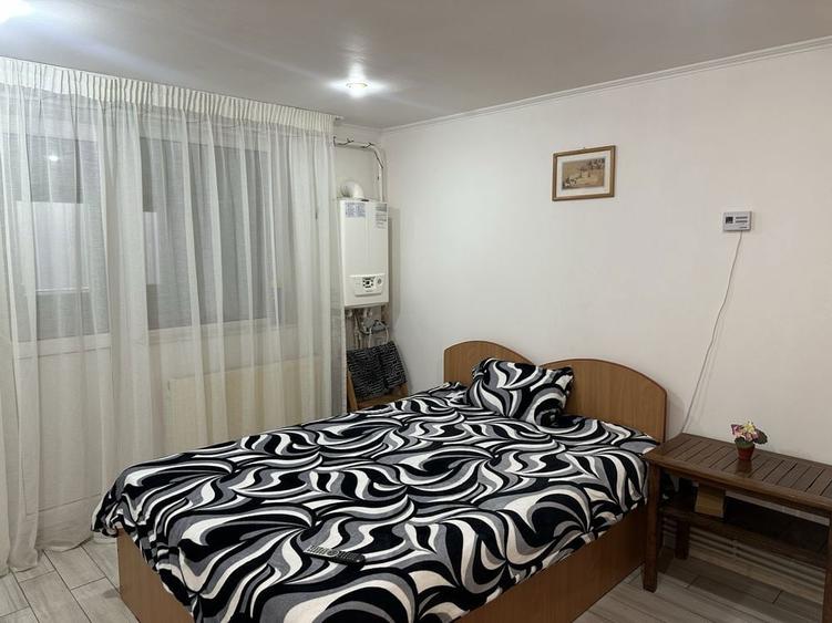 Inchiriez garsoniera in Buzau Cartier Posta . Sunt 2 camere plus baie , bucatarie si centrala termica - 5