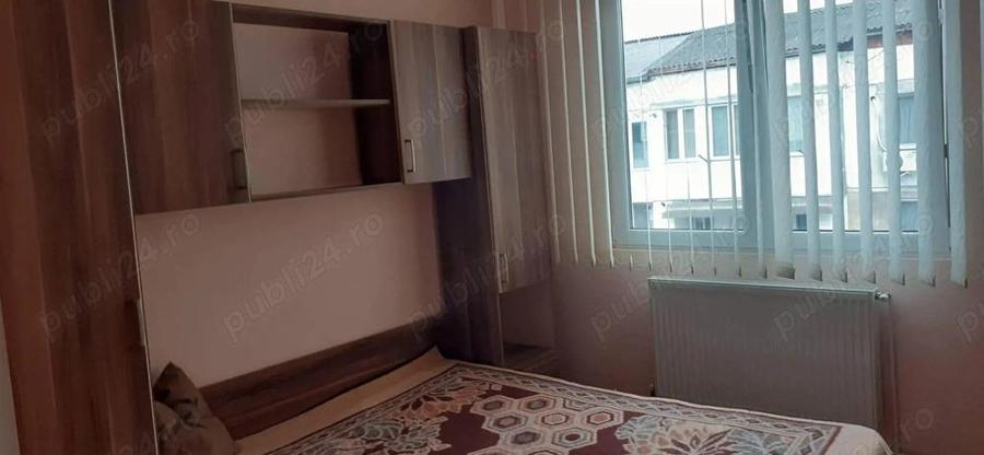 Apartament 2 camere de vanzare , Aleea Clabucet , Carpati 1 , et. 4 , 47.500 euro neg. - 5