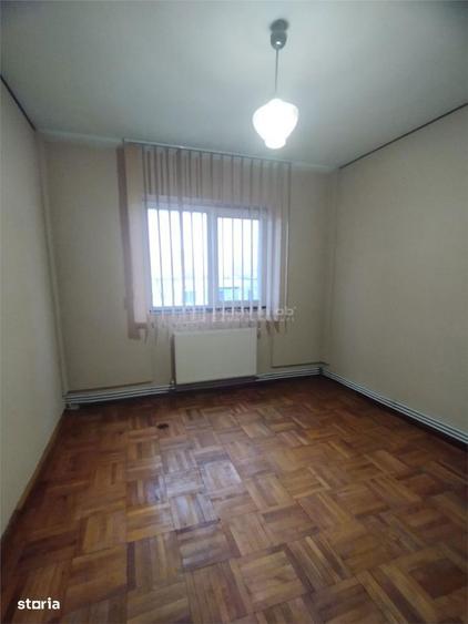 Apartament cu 4 camere, situat in zona de nord a orasului - 4
