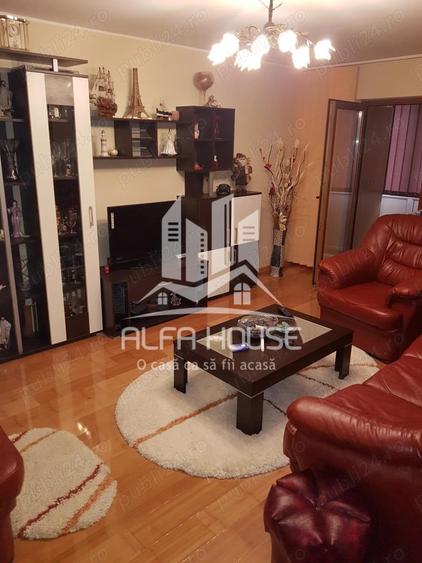 OFERTA SPECIALA - 0 COMISION - Inchiriez 3 camere Decomandat zona Govandari Micro 4 - 1