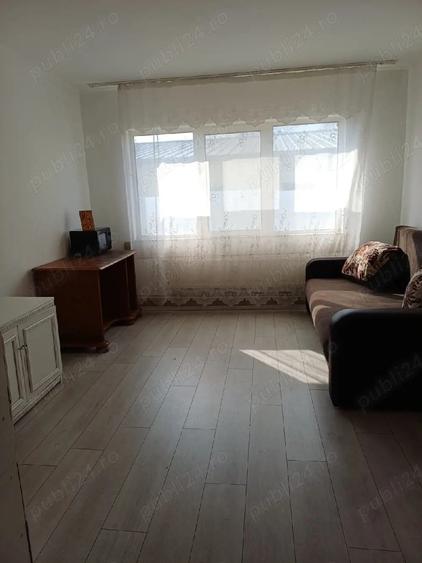 Garsoniera Pitesti etaj 1 - 1