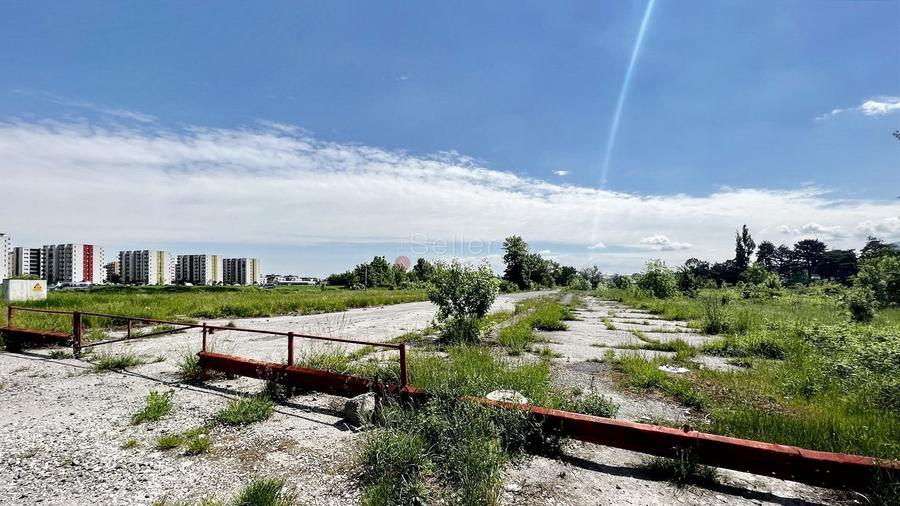 Teren intravilan - Zona Comerciala de interes - 16