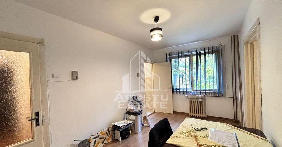 Apartament cu 2 camere in zona Sagului, etajul intai - 3