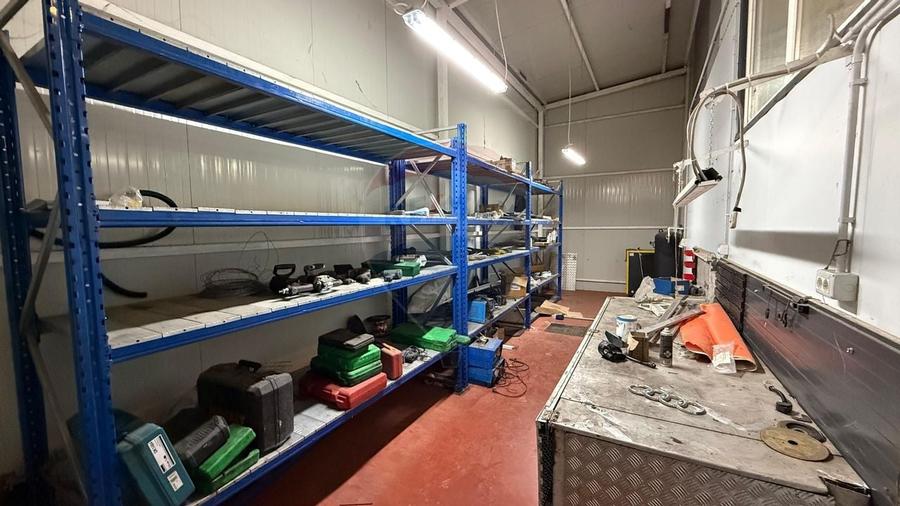 Service camioane si auto Soseaua Suraii hala 400 mp - 13