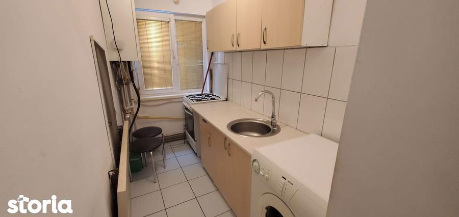 Piata Dacia...2 Camere...Investitie - 5