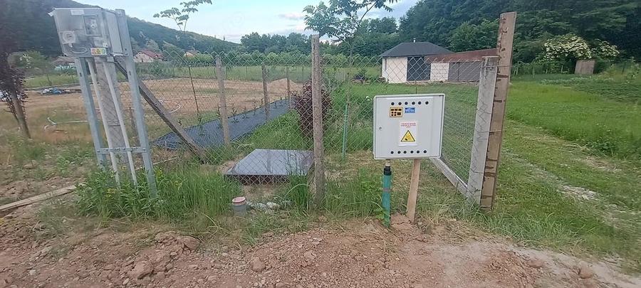 Casă cu 2 camere cu Teren 1030 Mp în Budeasa