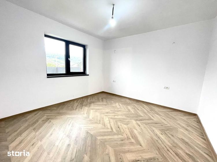 Casă cu 3 camere în Hemeiuș