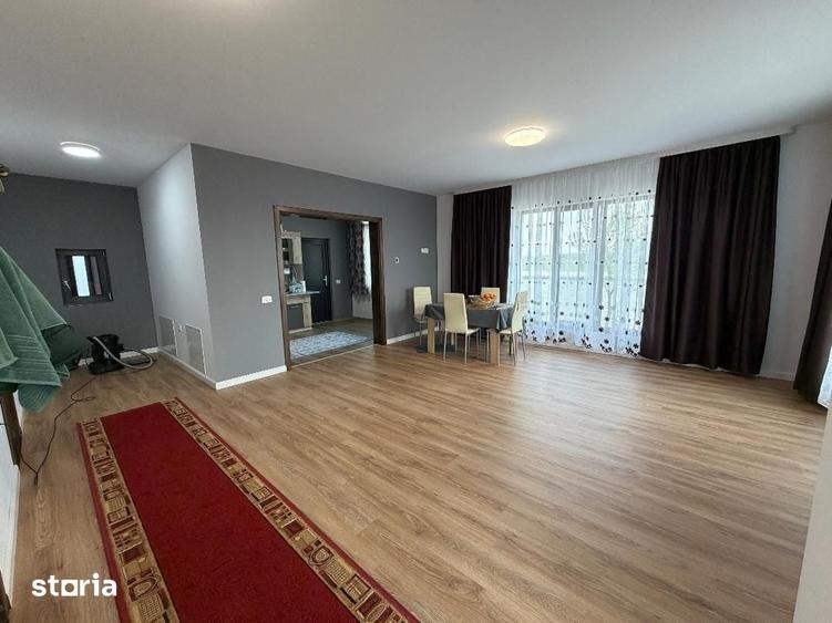 Casă cu 3 camere cu Teren 4200 Mp în Rogerius