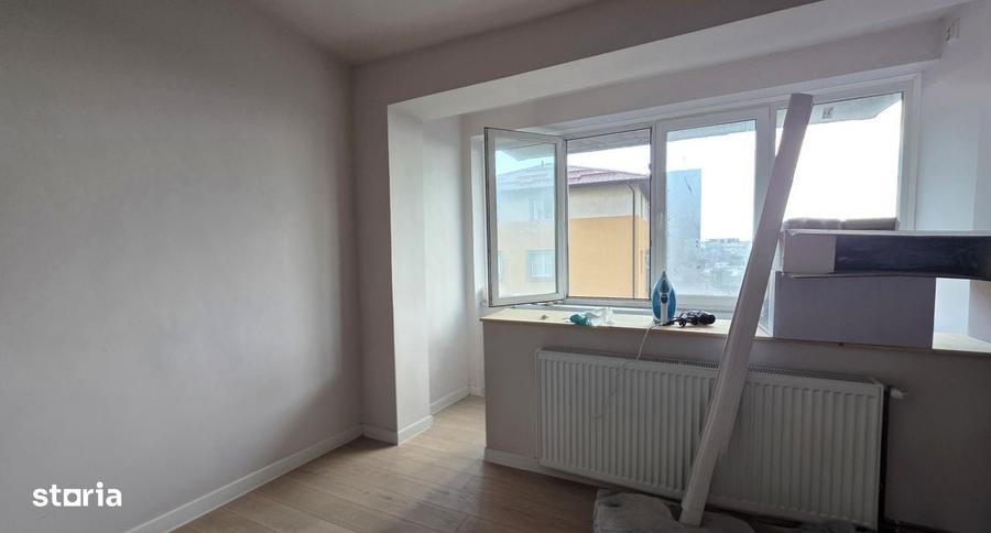 Apartament cu 2 camere decomandat în Complex Studențesc