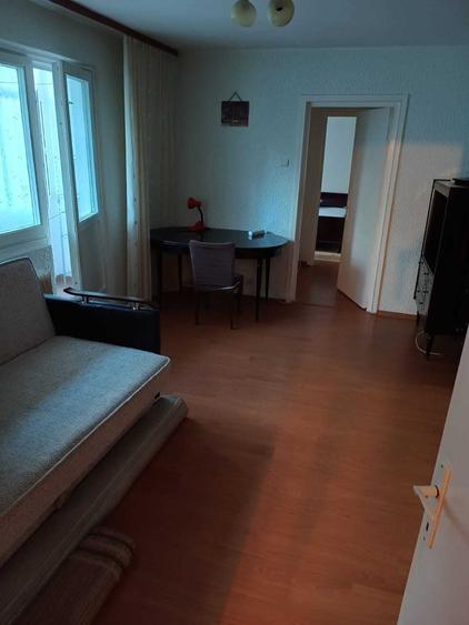 Apartament cu 2 camere semidecomandat în Tătărași