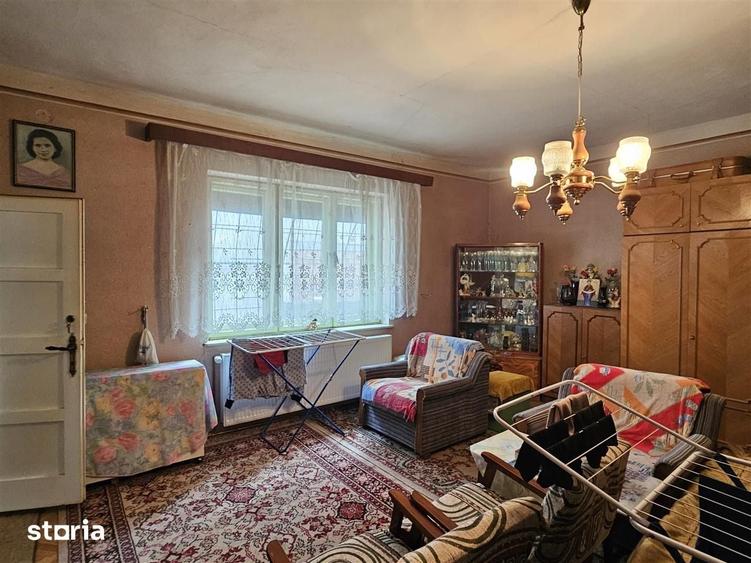 Casă cu 4 camere cu Teren 310 Mp în Lupeni