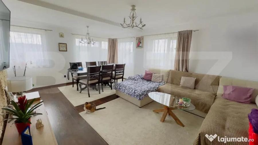 Apartament cu 3 camere decomandat, mobilat în Central