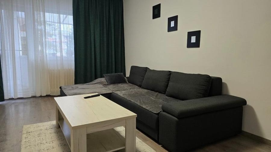 Apartament cu 2 camere decomandat în 22 Decembrie