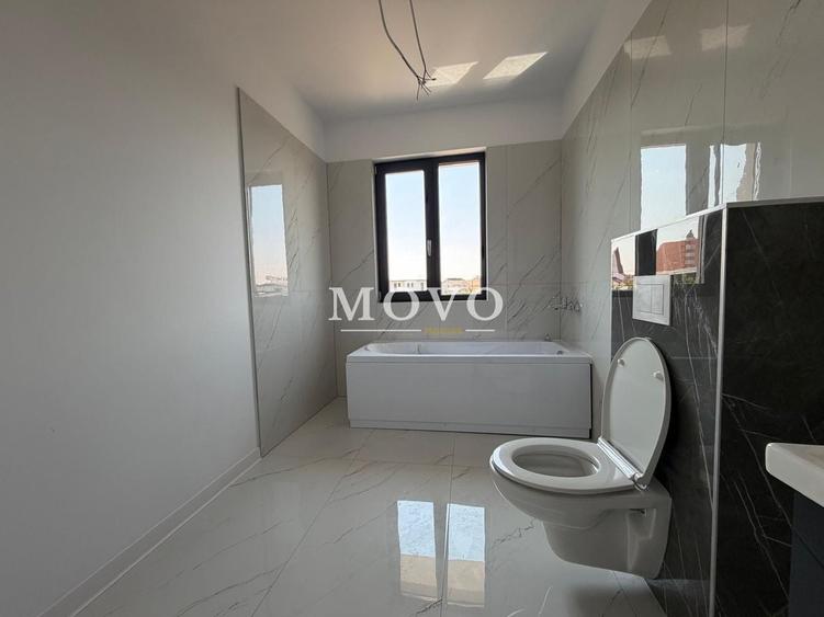 Duplex cu 5 camere cu Canalizare în Becicherecu Mic