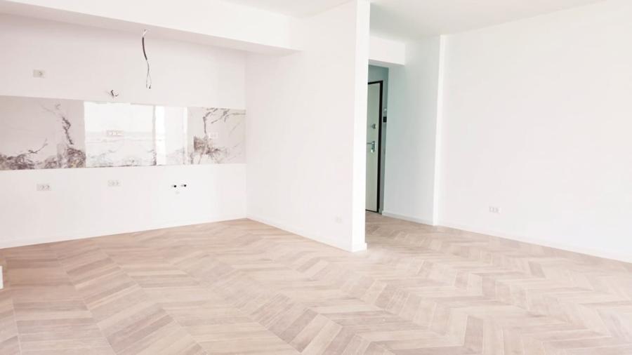Apartament cu 2 camere decomandat în Nord — fotografia 3
