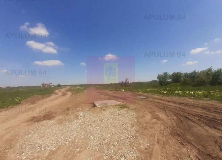 Teren Construcții intravilan de 29000 mp, în Est