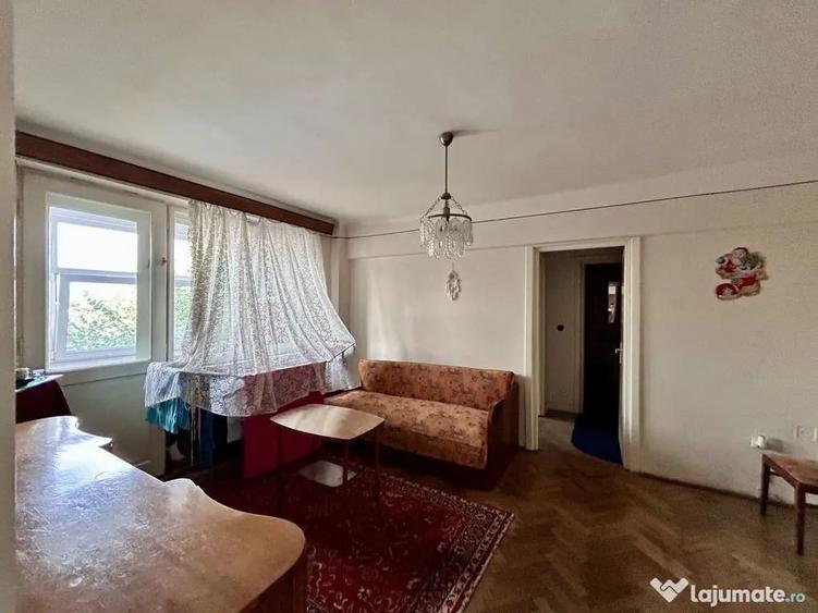 Apartament cu 2 camere semidecomandat în Central
