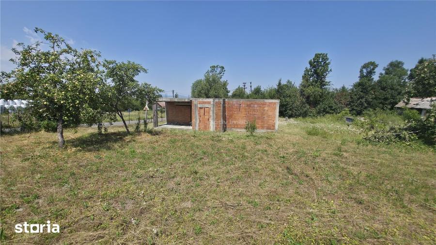 Casă cu 3 camere cu Teren 5314 Mp în Răchitova