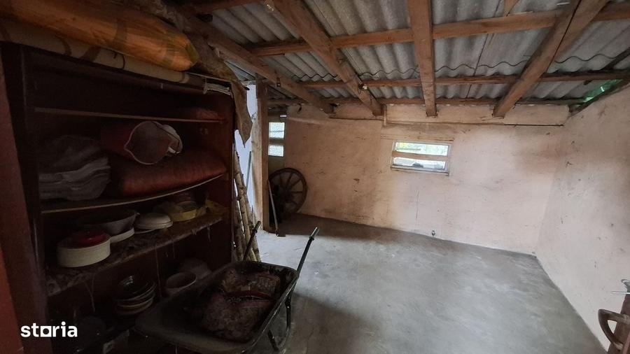 Casă cu 2 camere cu Teren 367 Mp în Central