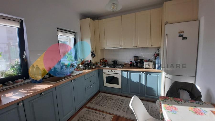 Duplex cu 5 camere cu Canalizare în Iris