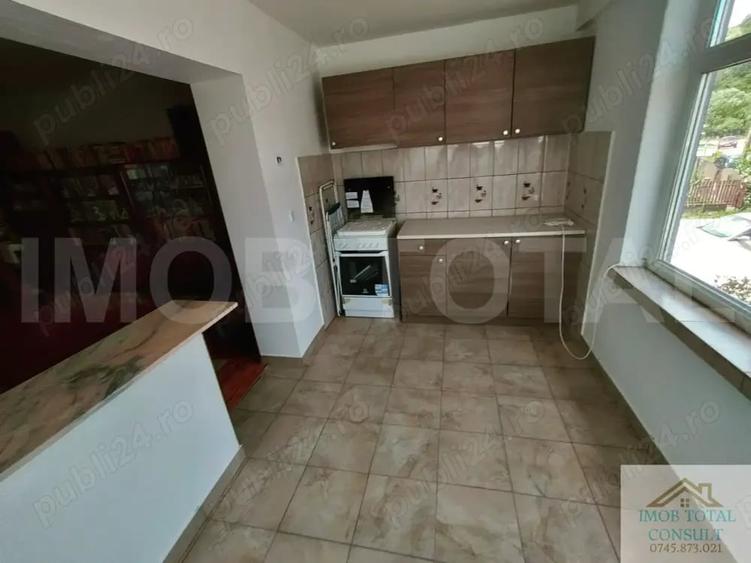 Casă cu 6 camere în Central
