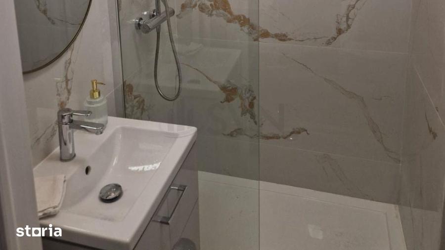 Apartament cu 2 camere semidecomandat în Centrul Istoric