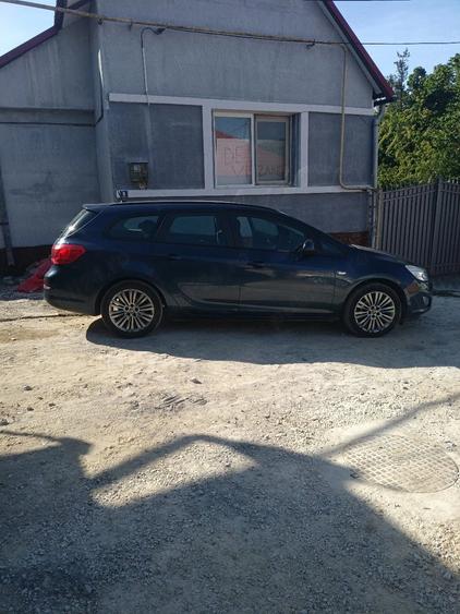 Casă cu 3 camere în Central