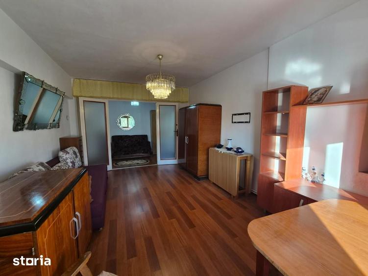 Apartament cu 2 camere decomandat în Energiei