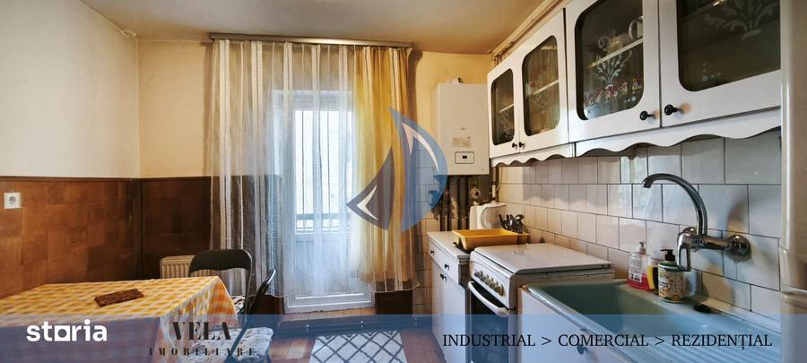 Apartament cu 3 camere decomandat în 1 Decembrie 1918
